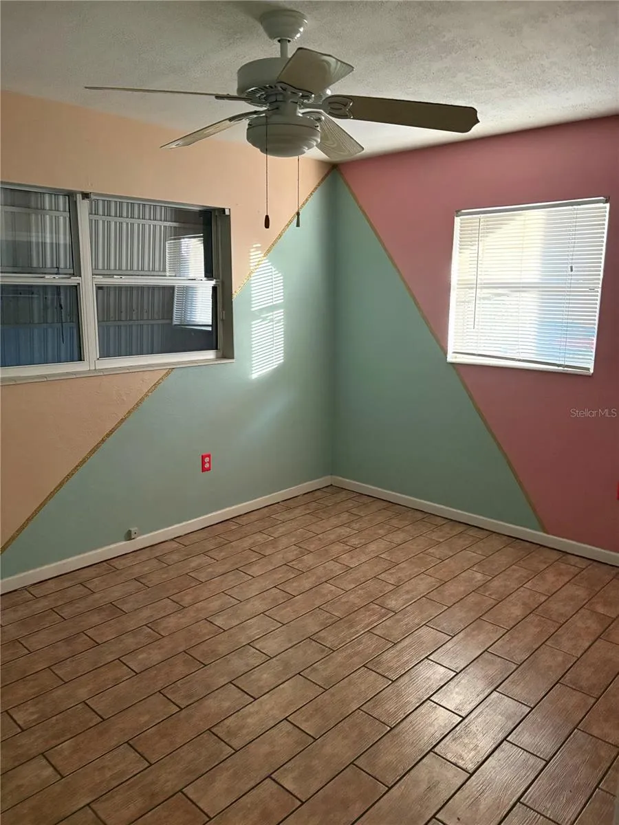 719 HILLSIDE AVENUE Lake Wales, FL 33853