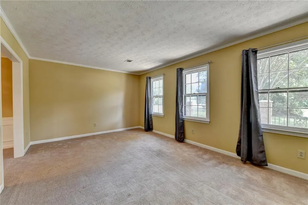 567 Planters Row SW Lilburn, GA 30047