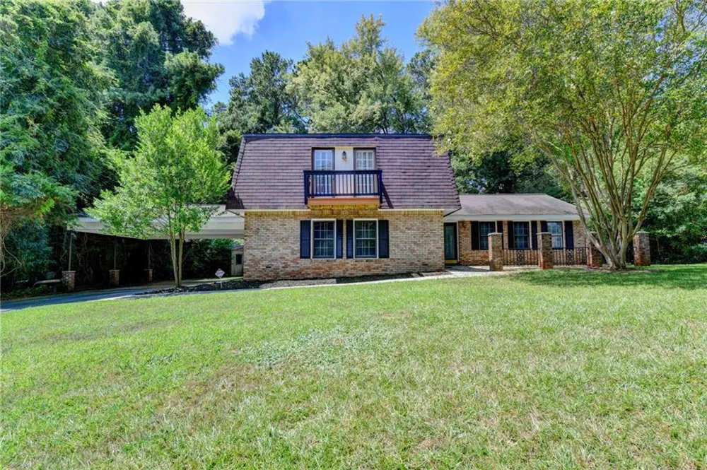 567 Planters Row SW Lilburn, GA 30047