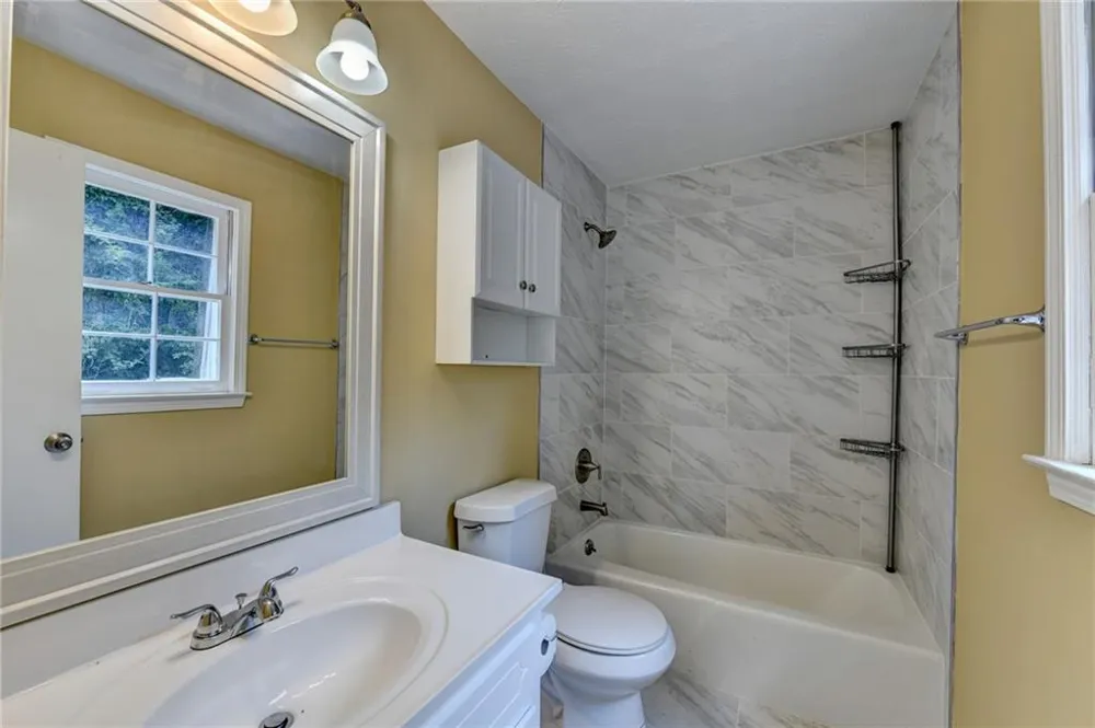 567 Planters Row SW Lilburn, GA 30047