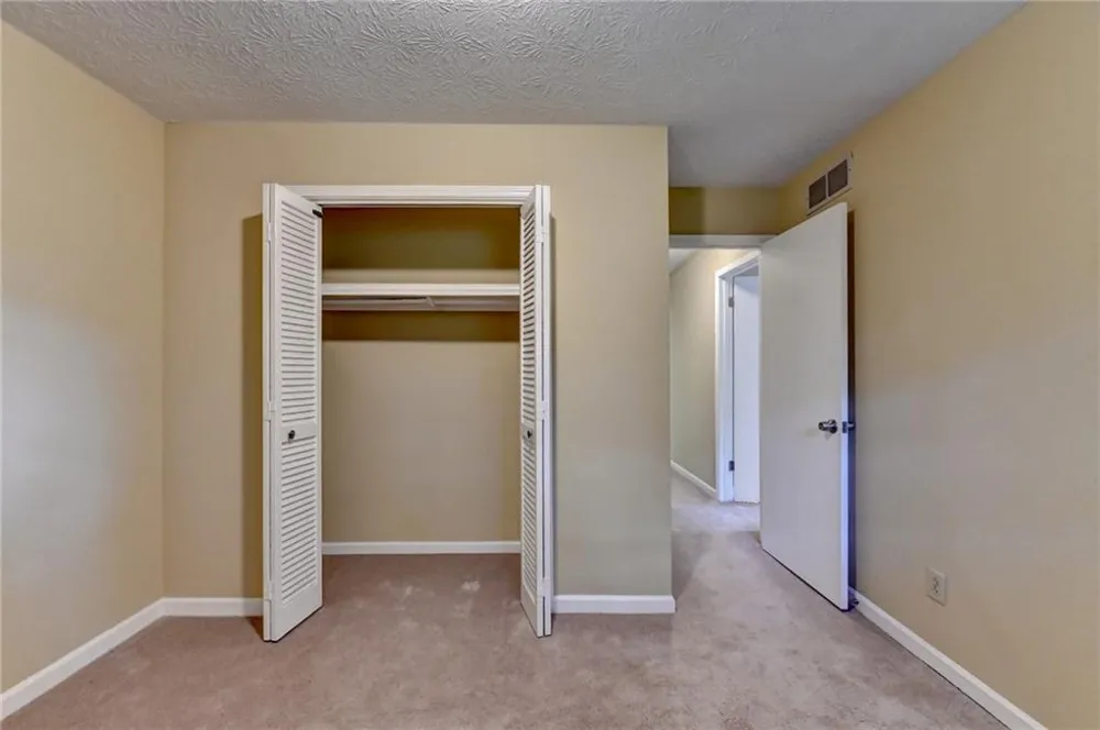 567 Planters Row SW Lilburn, GA 30047