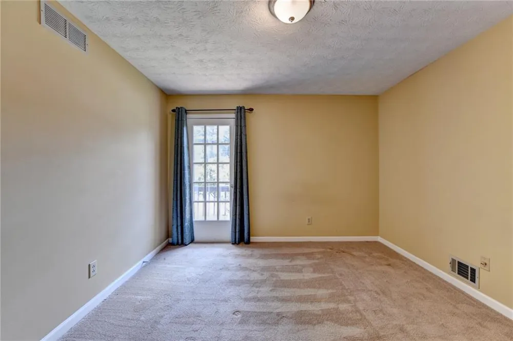 567 Planters Row SW Lilburn, GA 30047