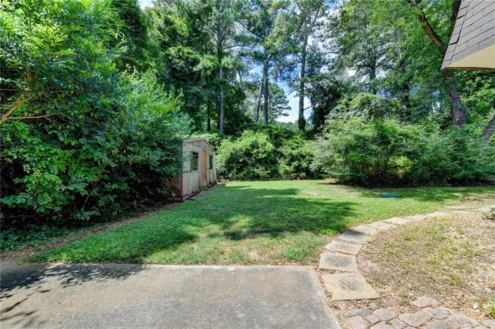 567 Planters Row SW Lilburn, GA 30047