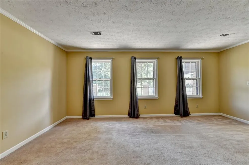 567 Planters Row SW Lilburn, GA 30047