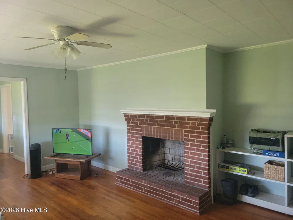 13570 Lake Road Engelhard, NC 27824