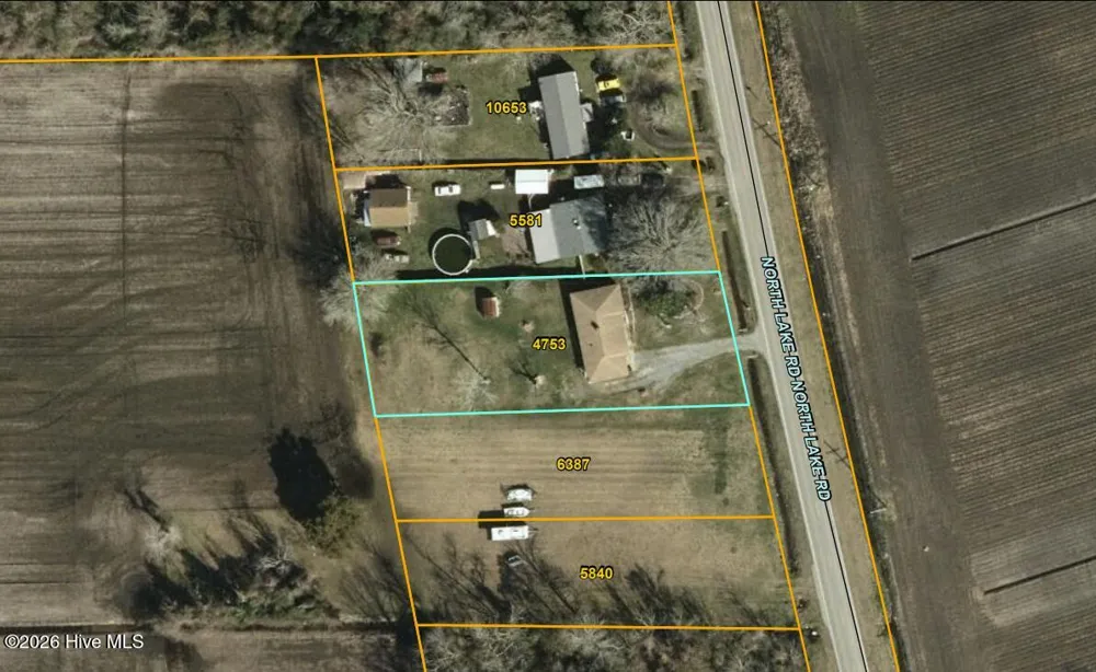 13570 Lake Road Engelhard, NC 27824