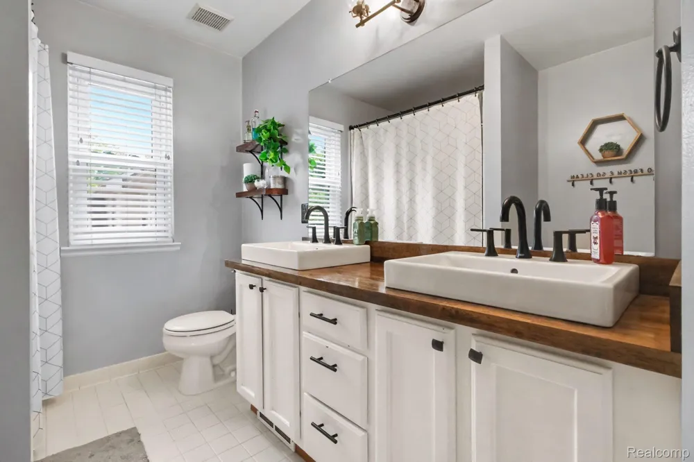 22507 Fawn Road Brownstown Charter Township, MI 48183
