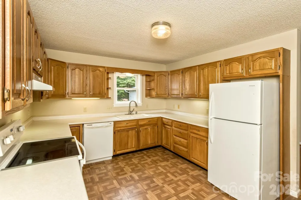 47 Cane Creek Circle Fairview, NC 28730