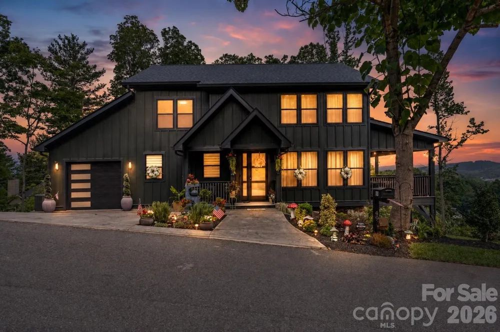 49 Timber Moss Drive Asheville, NC 28804