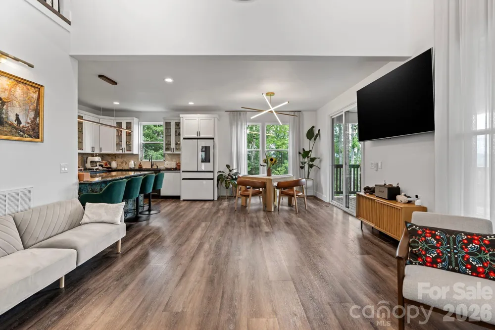 49 Timber Moss Drive Asheville, NC 28804