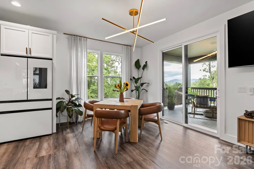 49 Timber Moss Drive Asheville, NC 28804