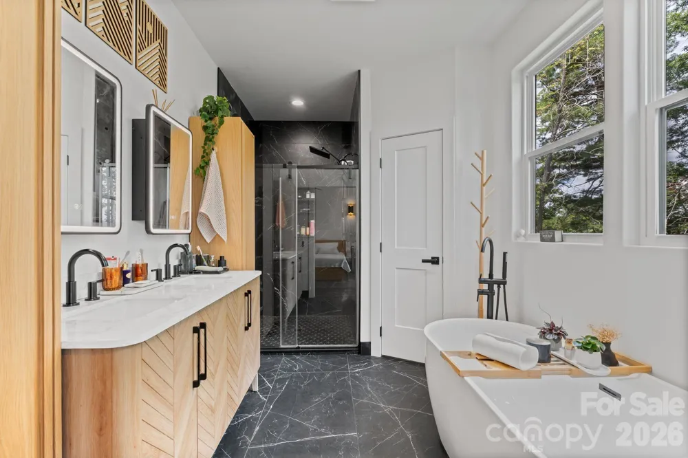 49 Timber Moss Drive Asheville, NC 28804
