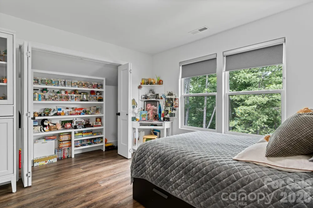 49 Timber Moss Drive Asheville, NC 28804