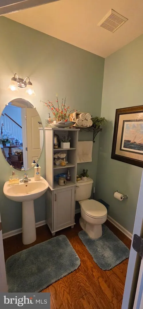 47 DARBY LANE Mays Landing, NJ 08330