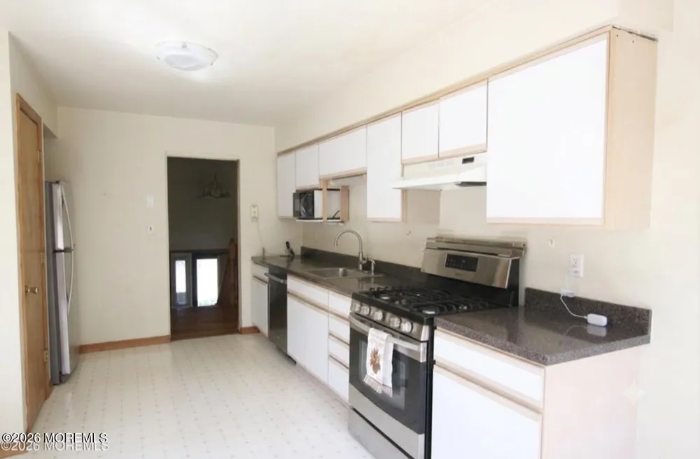 71 Sugar Maple Lane Tinton Falls, NJ 07724