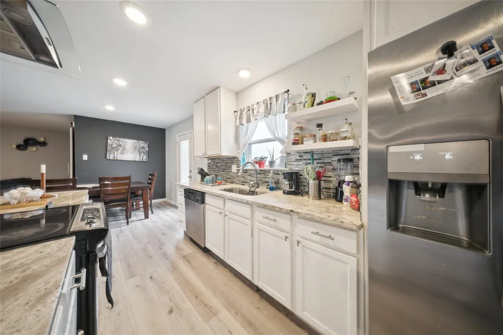 106 Glenview Place Hutchins, TX 75141