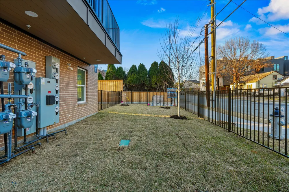 2031 Prairie Avenue #203 Dallas, TX 75204