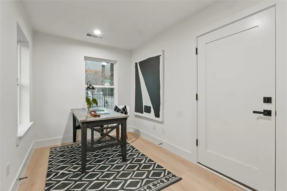 2031 Prairie Avenue #203 Dallas, TX 75204