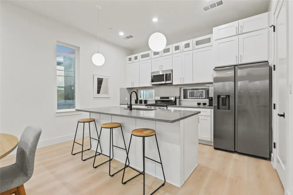 2031 Prairie Avenue #203 Dallas, TX 75204