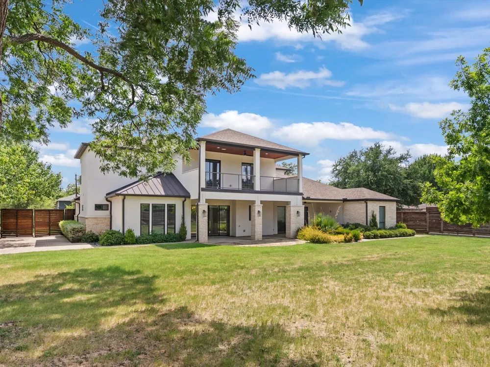 3061 Selma Lane Farmers Branch, TX 75234