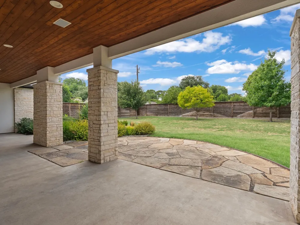 3061 Selma Lane Farmers Branch, TX 75234