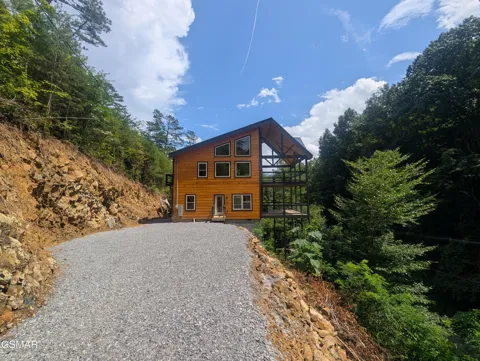 928 Ski Mountain Road