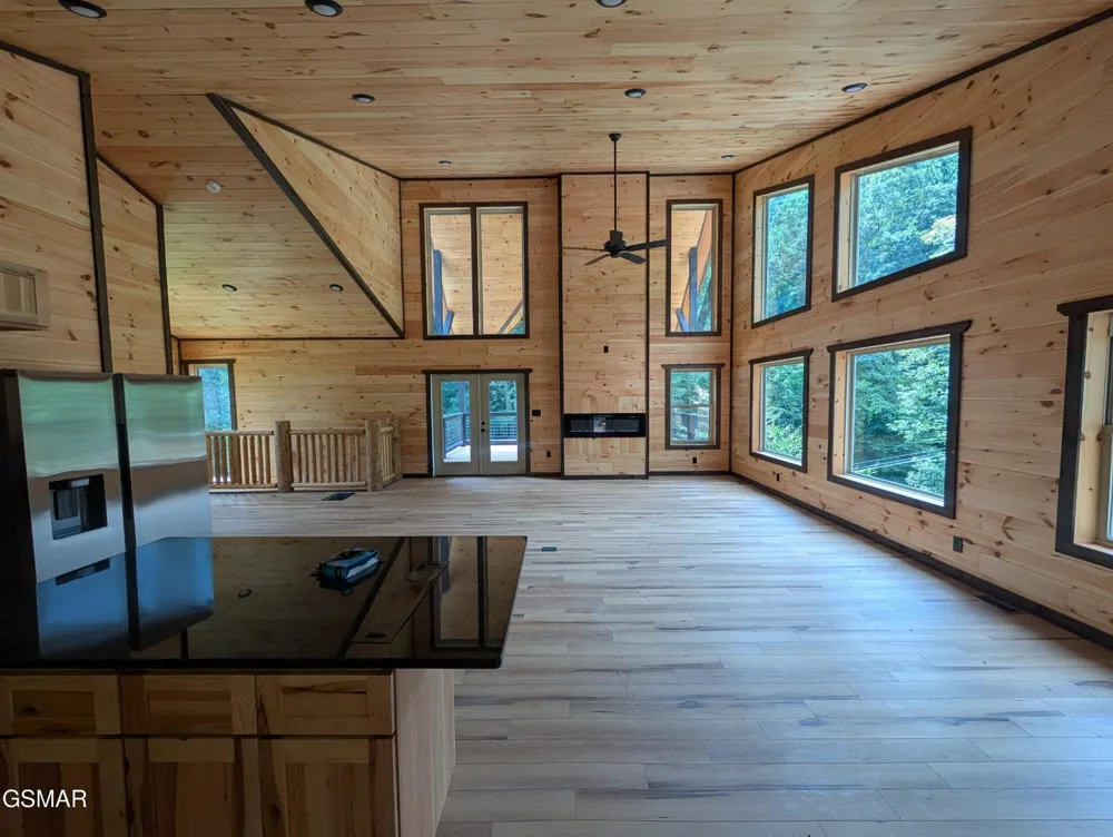 928 Ski Mountain Road Gatlinburg, TN 37738