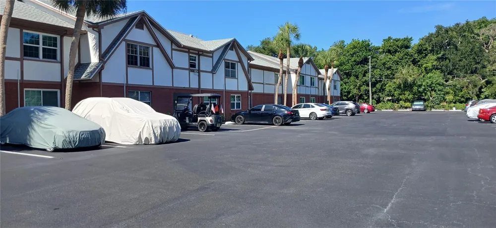 650 PINELLAS POINT DRIVE S #110 St Petersburg, FL 33705