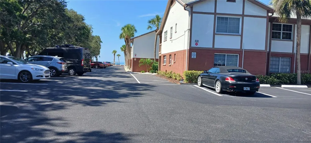 650 PINELLAS POINT DRIVE S #110 St Petersburg, FL 33705
