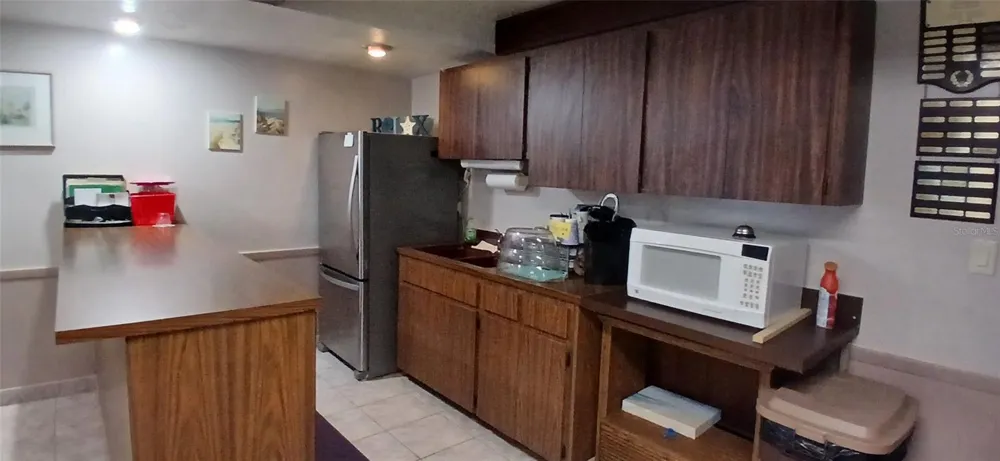 650 PINELLAS POINT DRIVE S #110 St Petersburg, FL 33705