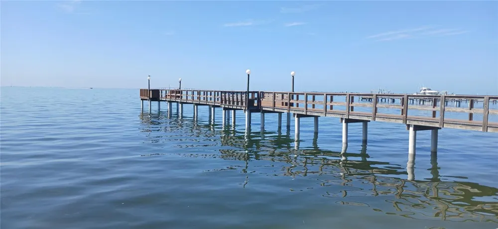 650 PINELLAS POINT DRIVE S #110 St Petersburg, FL 33705