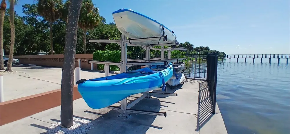 650 PINELLAS POINT DRIVE S #110 St Petersburg, FL 33705