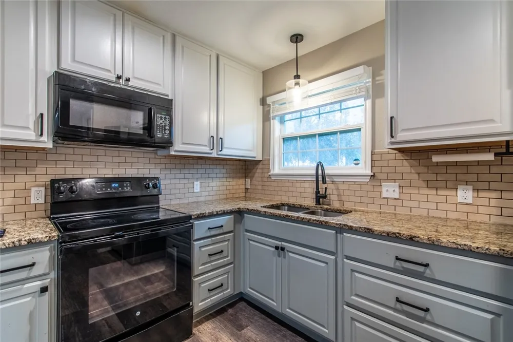 1221 Vance Drive Corpus Christi, TX 78412