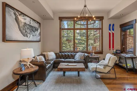 12 Elkstone Place #103