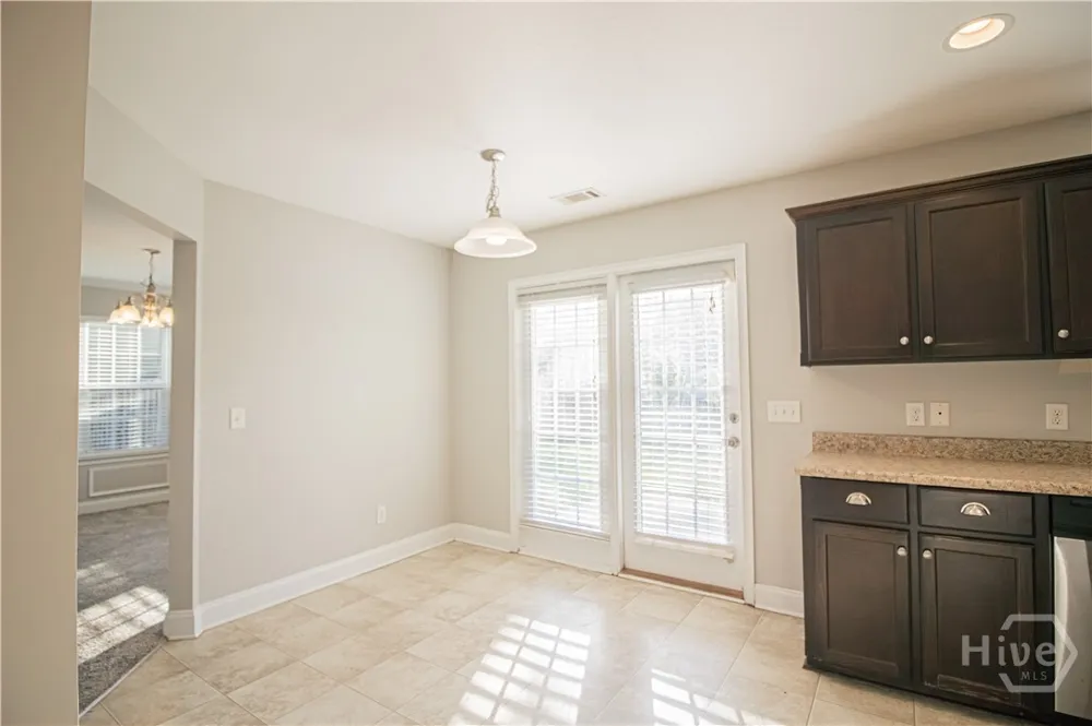 37 Wesleyan Drive Savannah, GA 31419