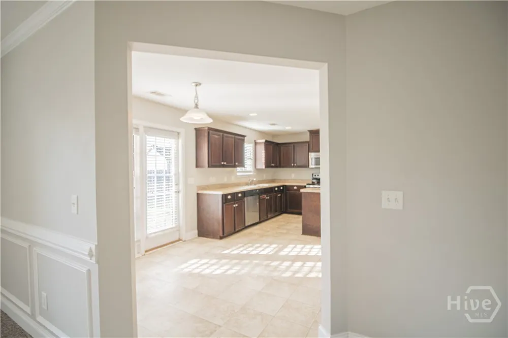 37 Wesleyan Drive Savannah, GA 31419