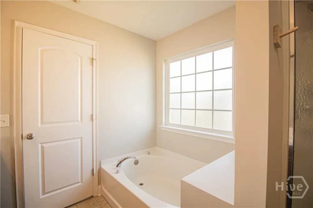 37 Wesleyan Drive Savannah, GA 31419