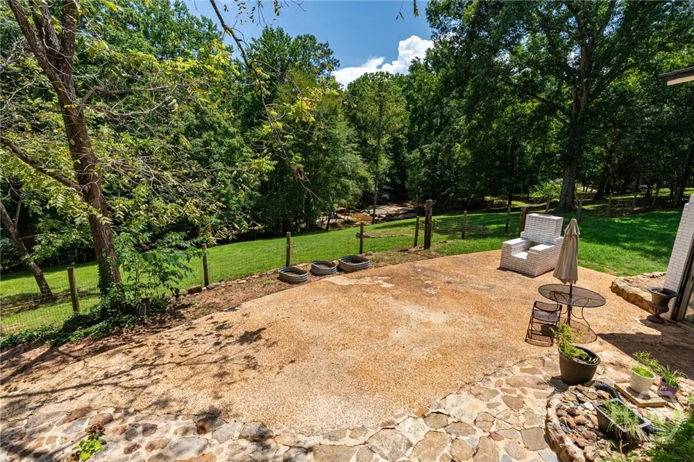 2425 Spratlin Mill Road Hull, GA 30646