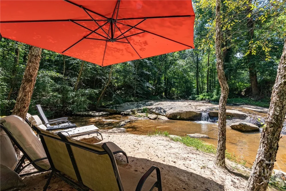2425 Spratlin Mill Road Hull, GA 30646