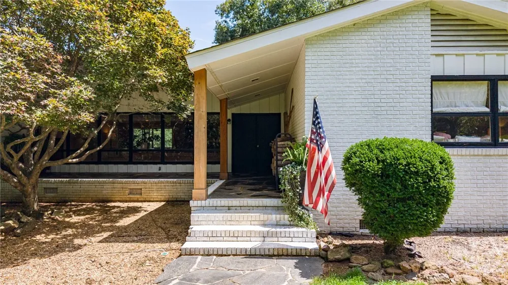 2425 Spratlin Mill Road Hull, GA 30646