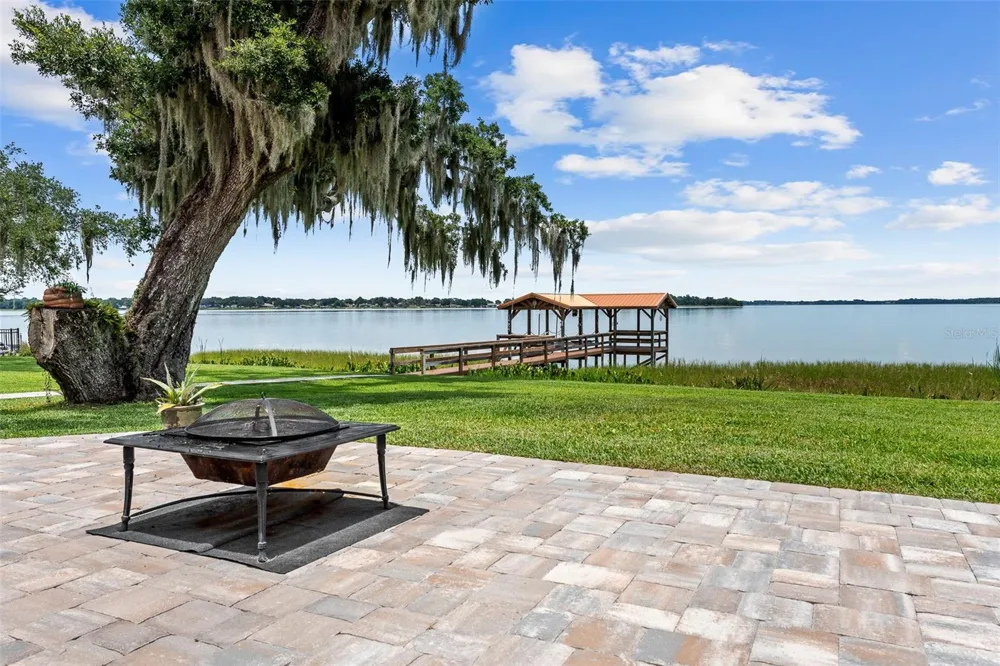 1412 MOSSWOOD DR Leesburg, FL 34748
