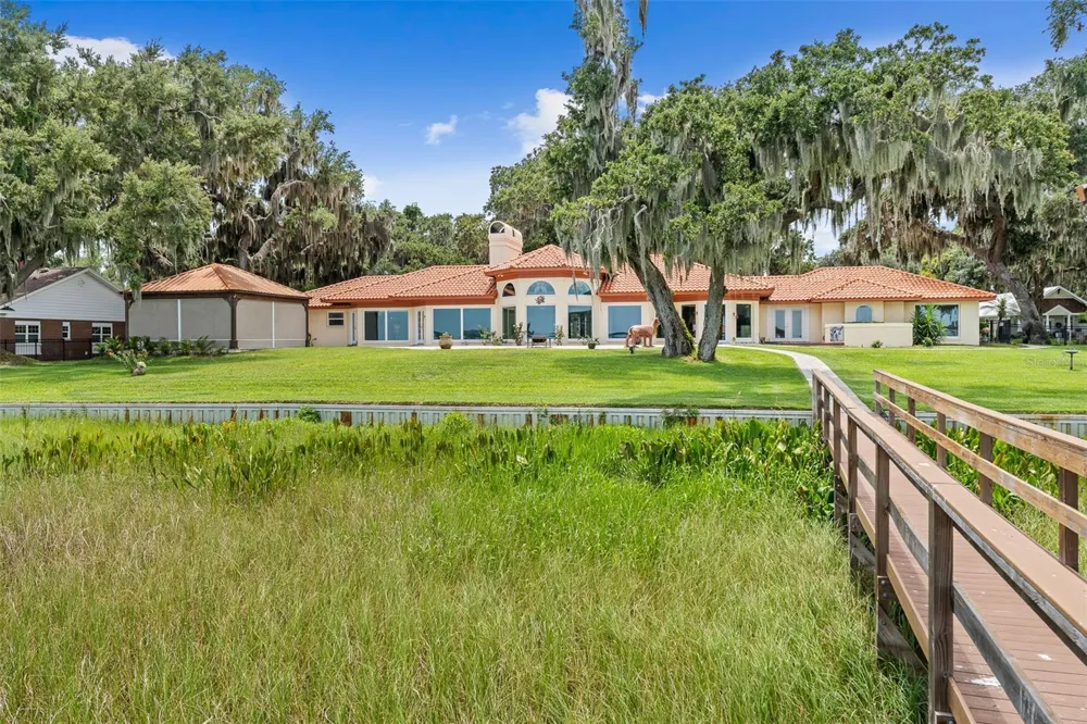 1412 MOSSWOOD DR Leesburg, FL 34748