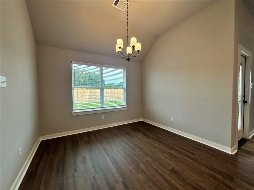 1806 Rubicon Court Caldwell, TX 77863