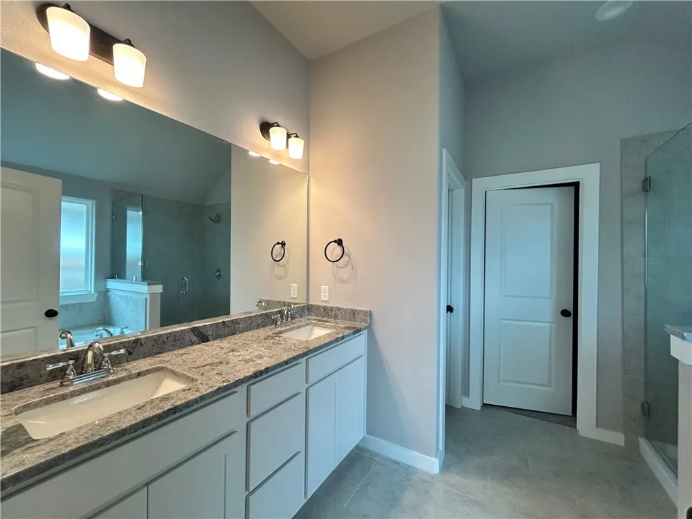 1806 Rubicon Court Caldwell, TX 77863