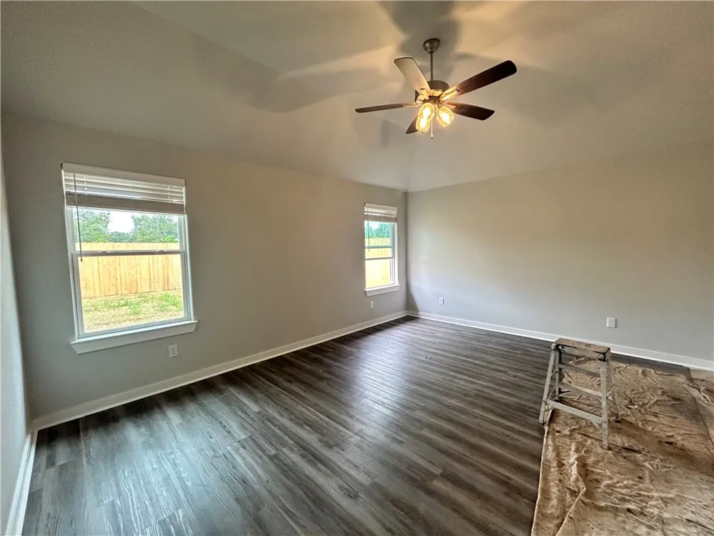 1812 Rubicon Ct Caldwell, TX 77836