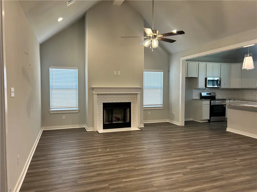 1812 Rubicon Ct Caldwell, TX 77836