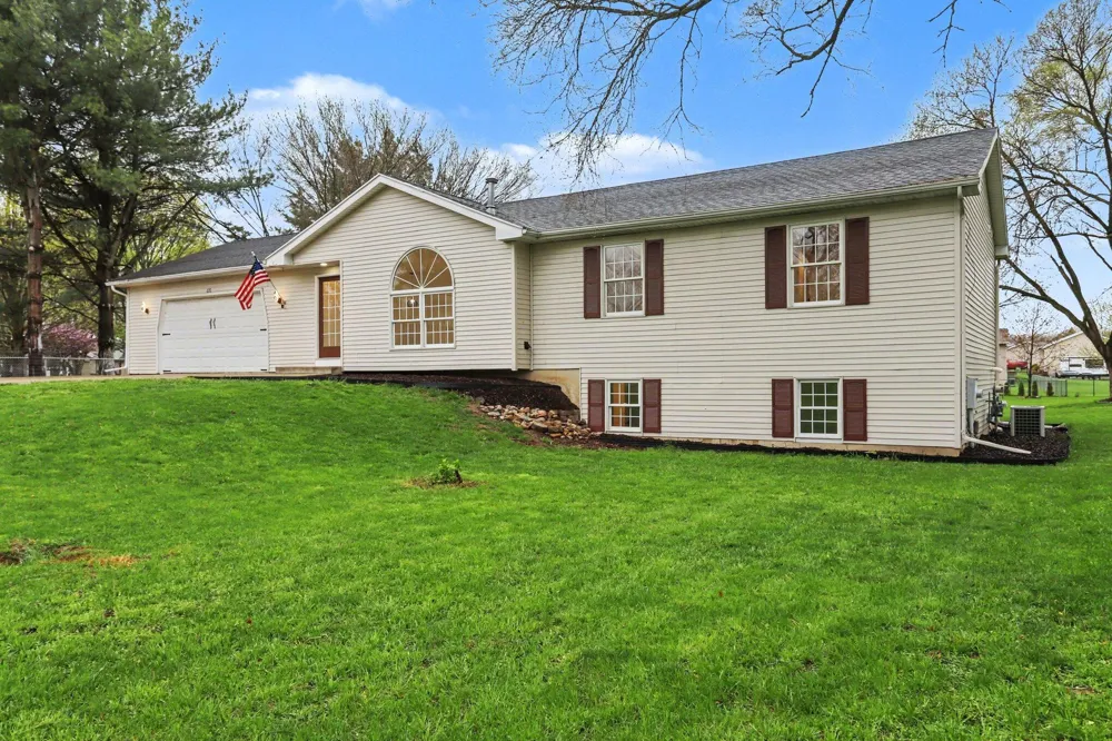 676 10th Street Plainwell, MI 49080