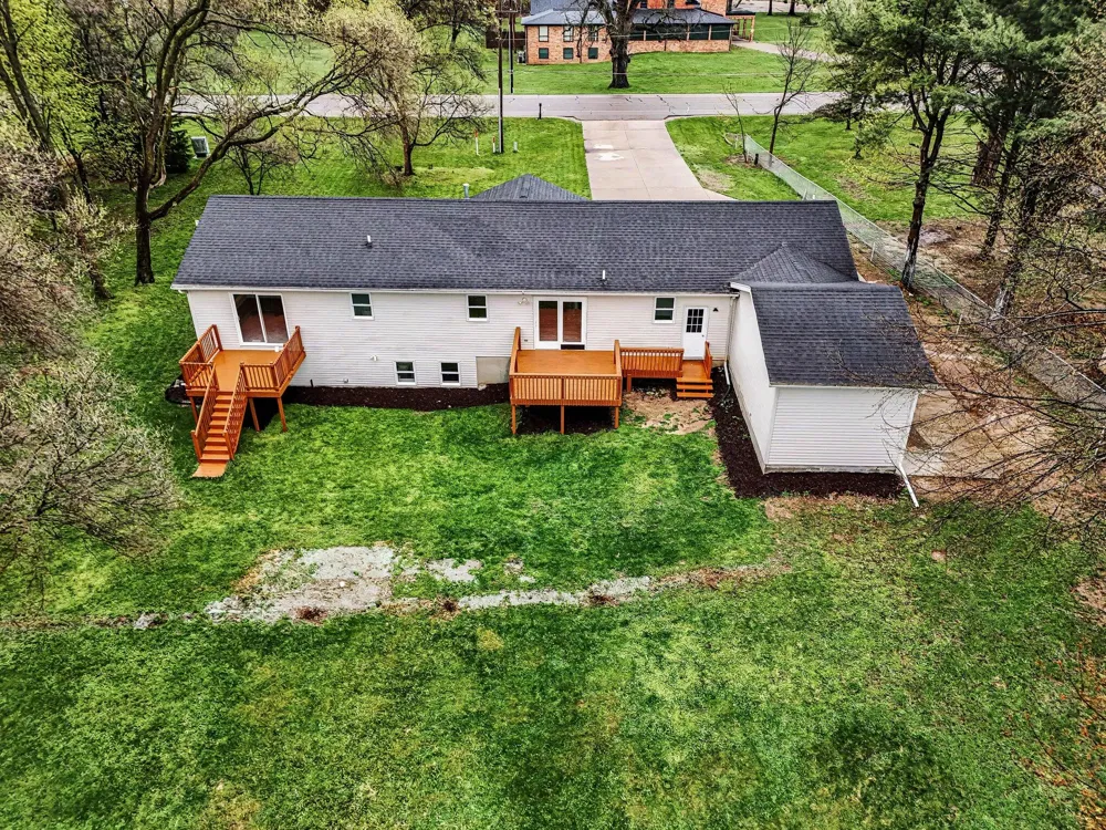 676 10th Street Plainwell, MI 49080