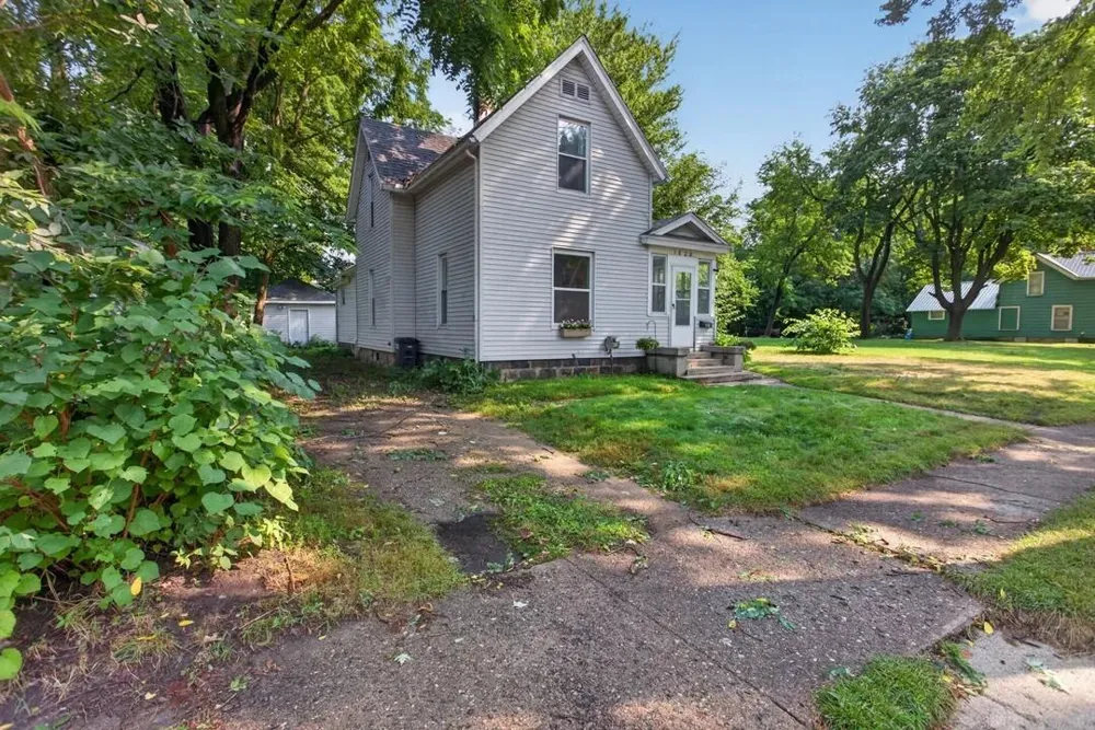 1608 Chapin Street Jackson City, MI 49203