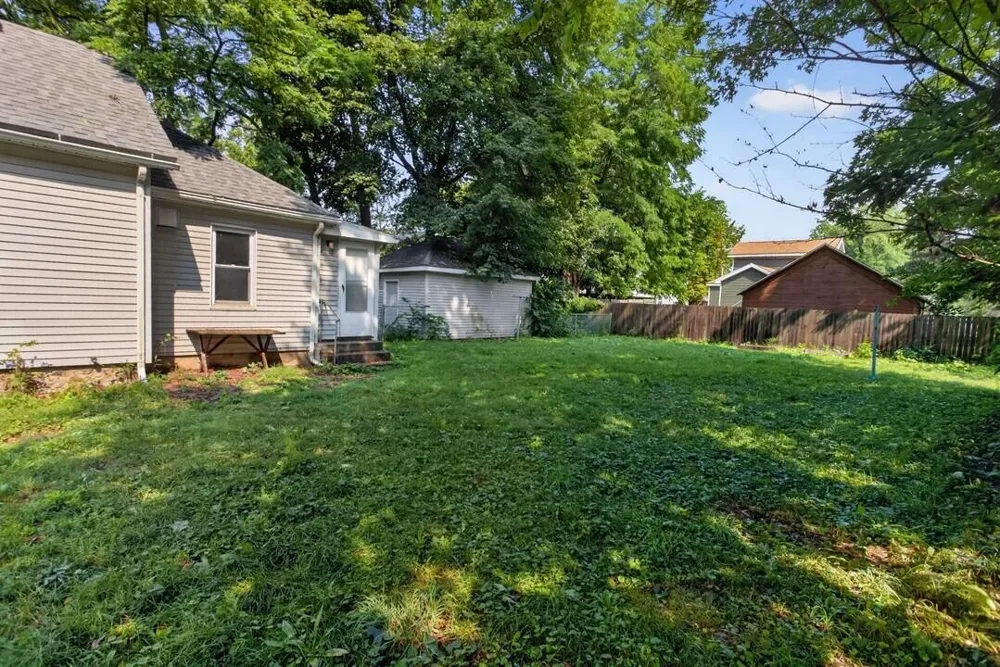 1608 Chapin Street Jackson City, MI 49203